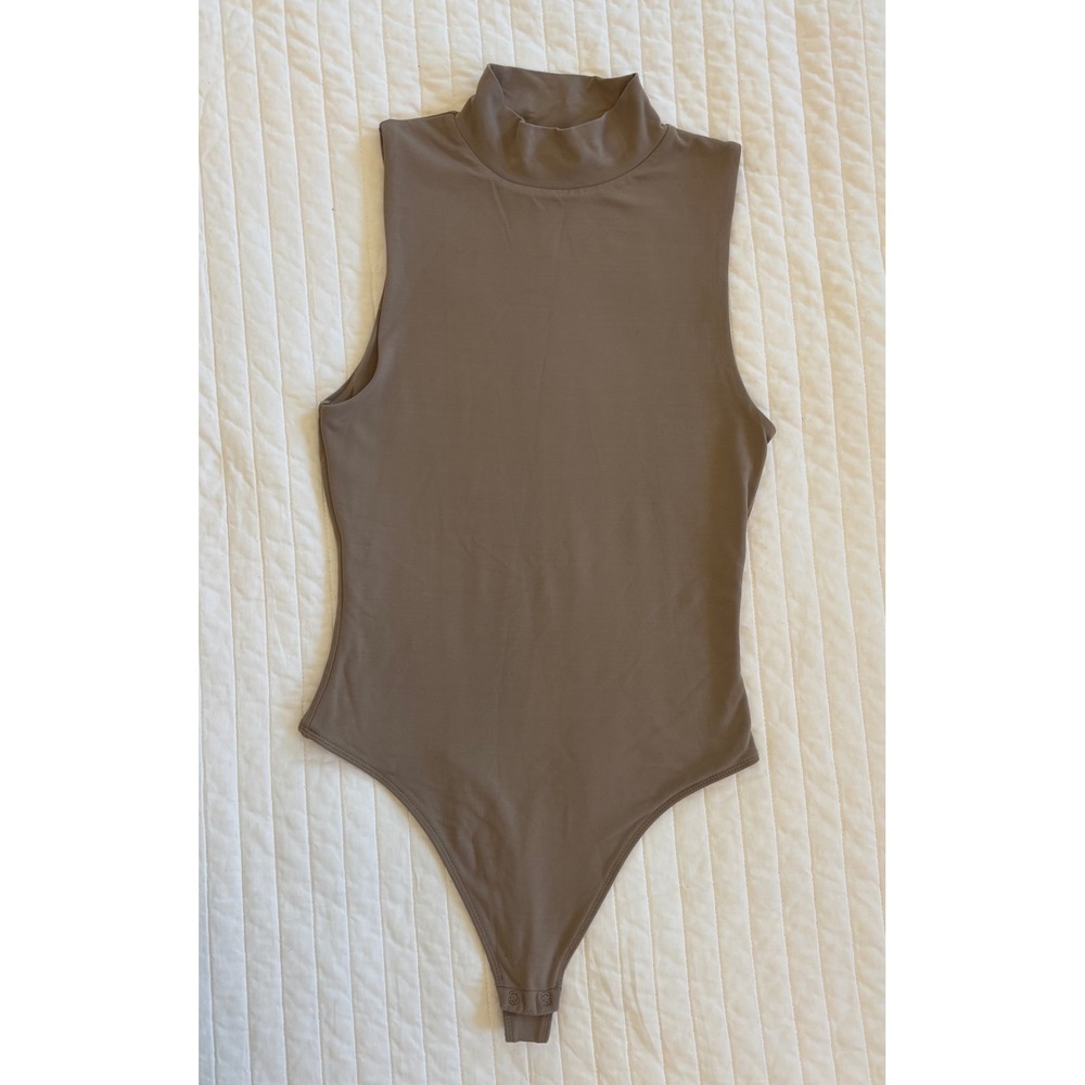 Babaton Aritzia Contour Mockneck Sleeveless Bodysuit Taupe Brown Bodycon Small